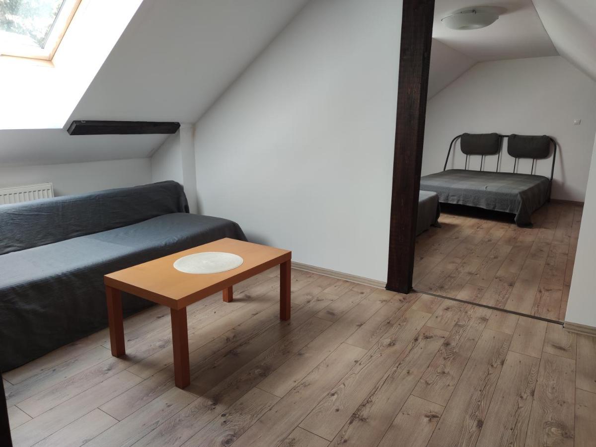 Attic Parkview Apartment Piest'any Exterior photo